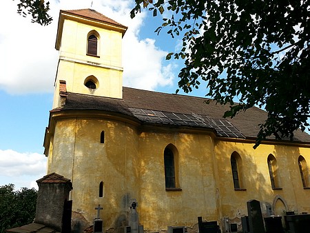 kostelec-kaple-bok-450-338