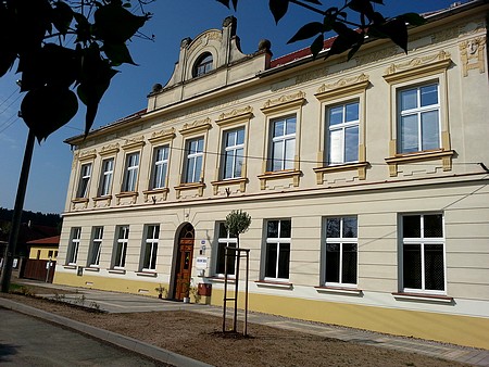 zichlice-skola-450-338